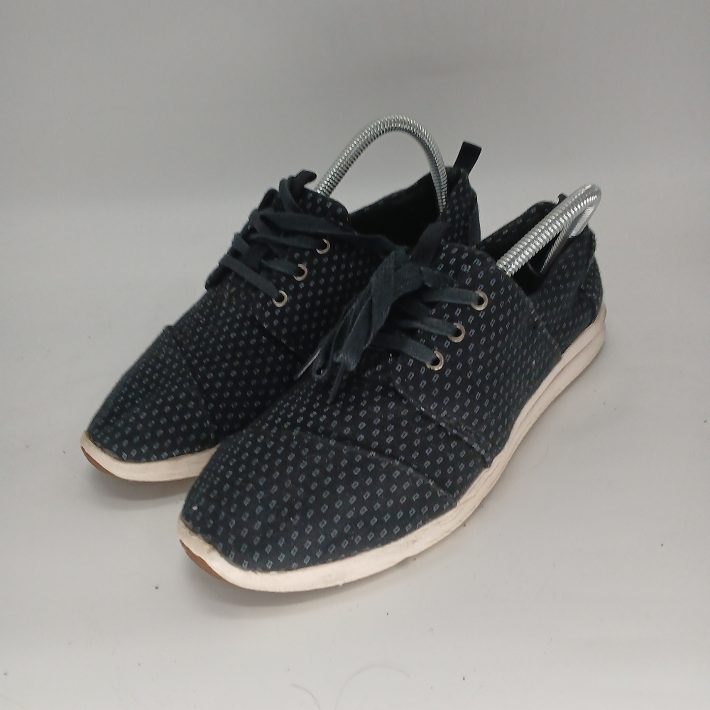 Tom's, size 9